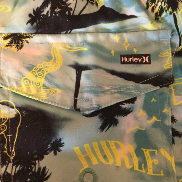 NWT Boys Hurley swim shorts size 10/12 lined brightly colored have palm trees on - Picture 6 of 6